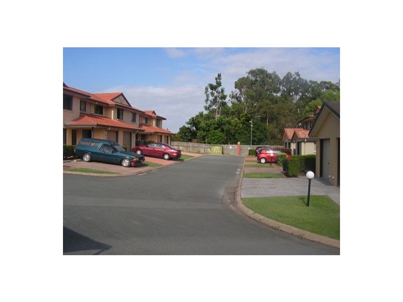 8 Buckingham Place, Eight Mile Plains QLD 4113