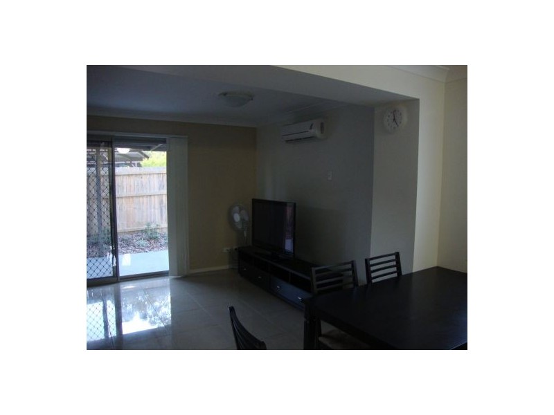 08/45 Defiance Rd, Woodridge QLD 4114