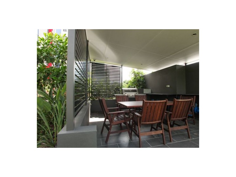 U7 / 2180 Logan Rd, Upper Mount Gravatt QLD 4122