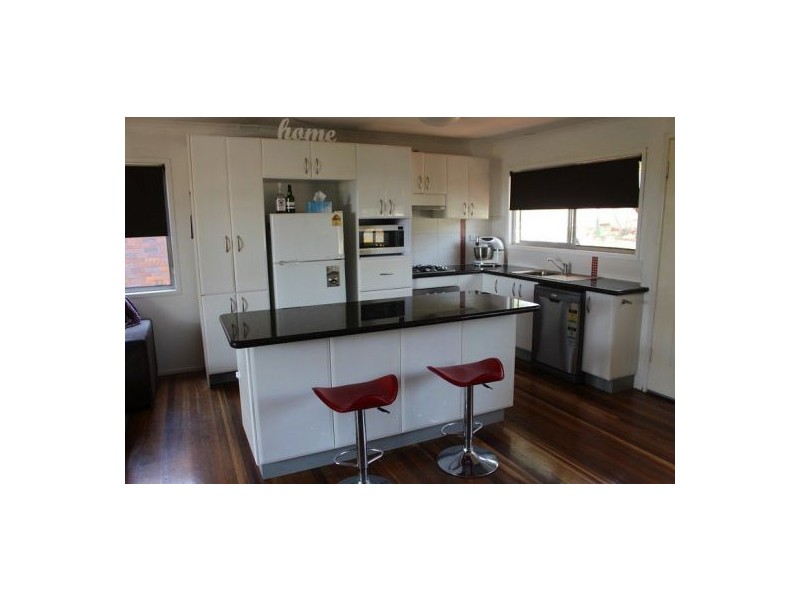 31 Brownie St, Jamboree Heights QLD 4074