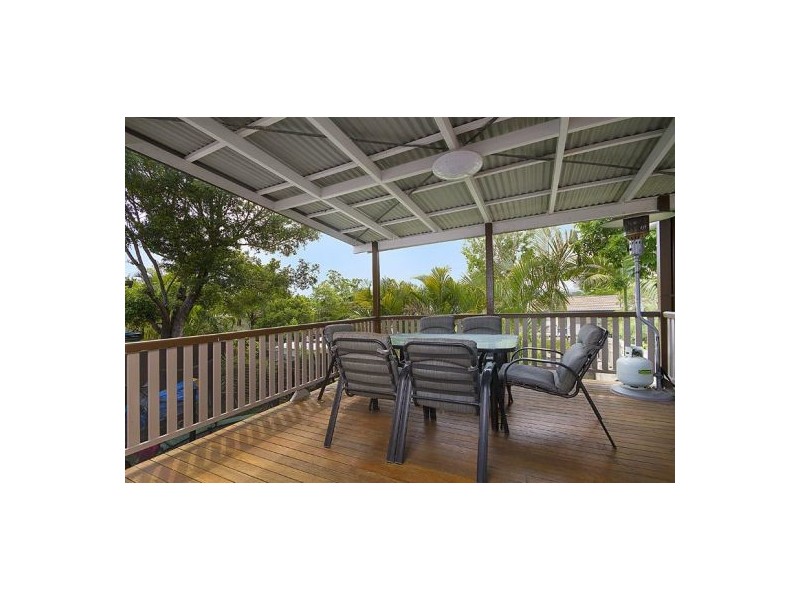 31 Brownie St, Jamboree Heights QLD 4074