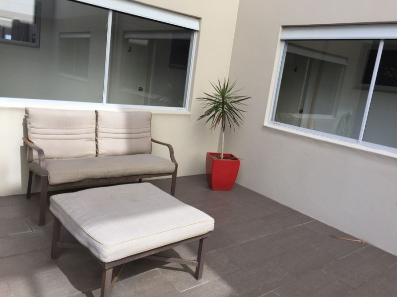 2/65 John Street, Redcliffe QLD 4020