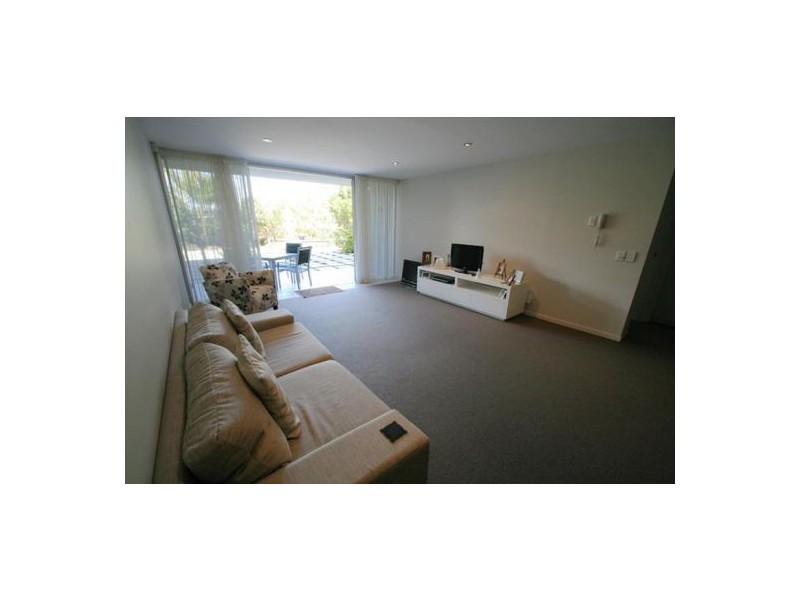 2 Activa, Hope Island QLD 4212