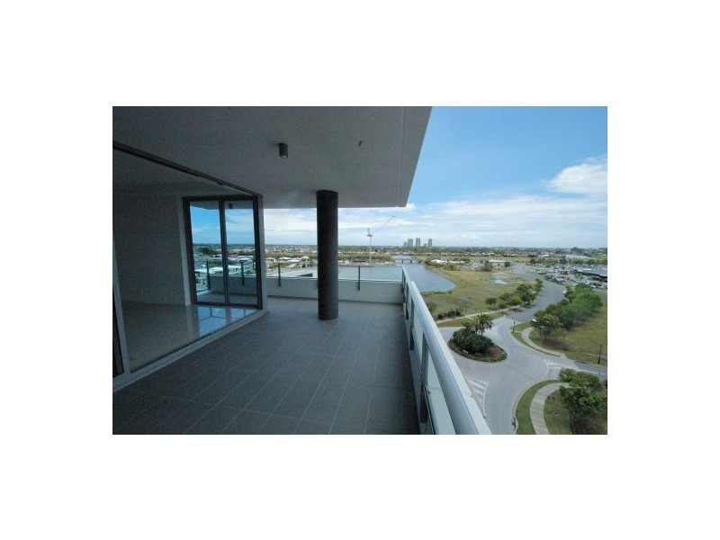 43 Harbour Town Drive, Biggera Waters QLD 4216