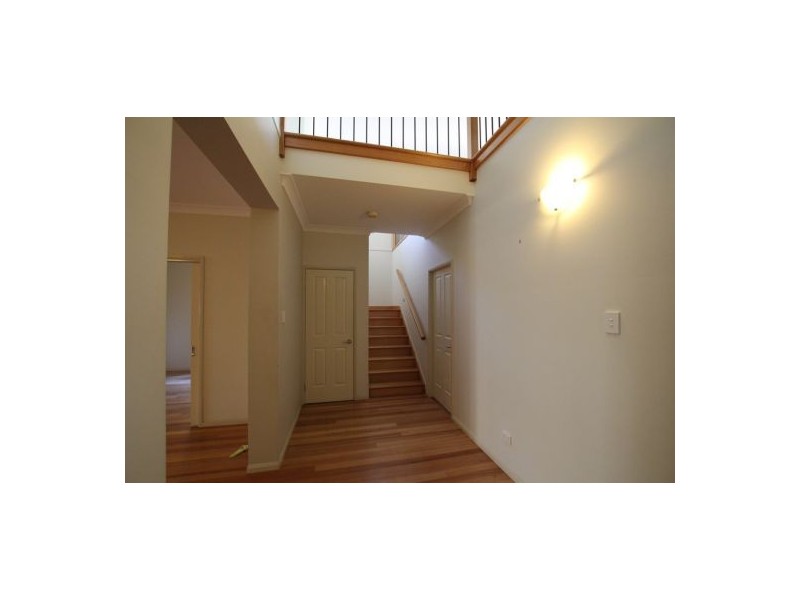 139a Carmody Road, St Lucia QLD 4067