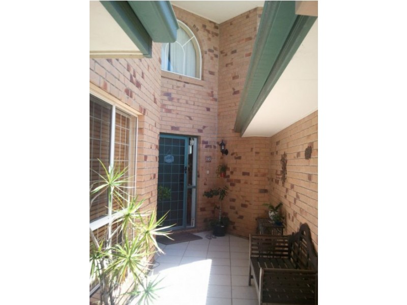 24 Irandi Street, Mansfield QLD 4122