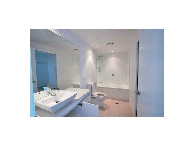 43 Harbour Town Drive, Biggera Waters QLD 4216