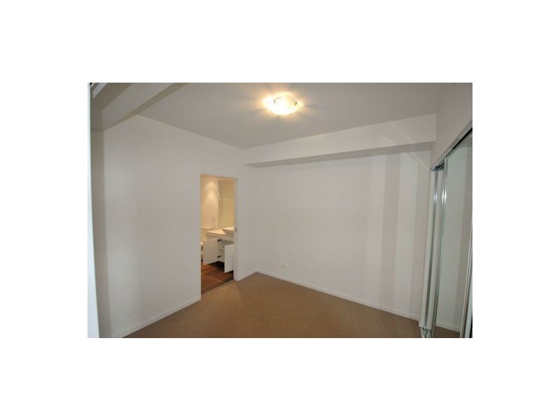 43 Harbour Town Drive, Biggera Waters QLD 4216