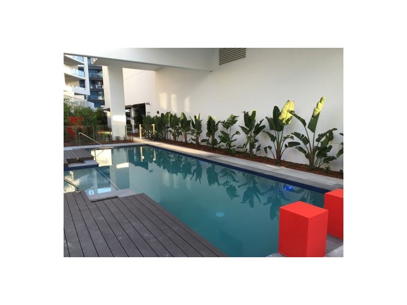 43 Harbour Town Drive, Biggera Waters QLD 4216