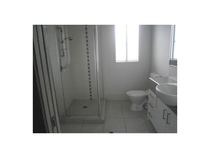 K002 Duffield Rd, Kallangur QLD 4503