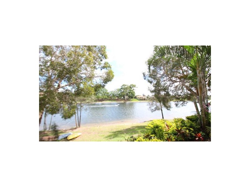 U27 / 22 Barbet Place, Burleigh Waters QLD 4220