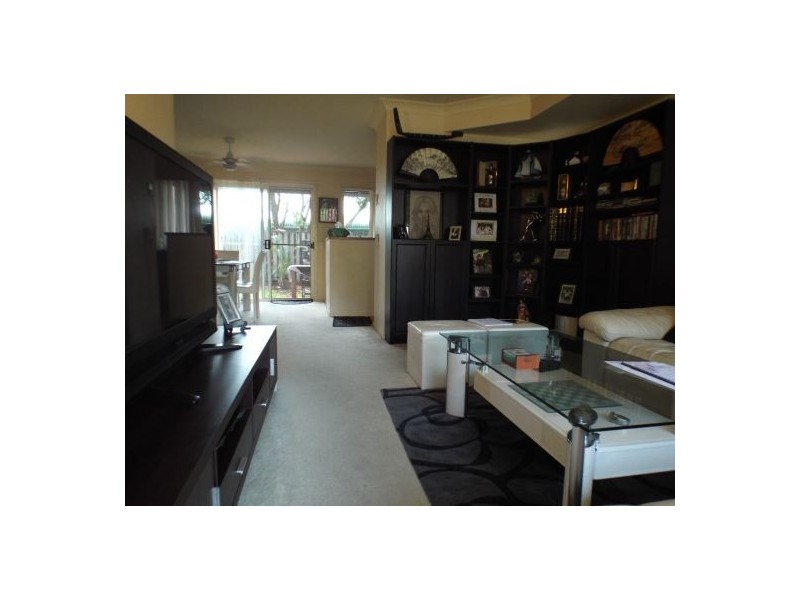 U32 / 1 Warbler parade, Varsity Lakes QLD 4227