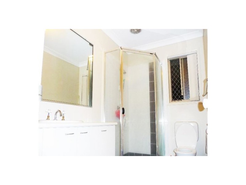 18 Karajini Cres, Parkinson QLD 4115