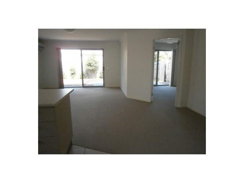 001/137 Duffield Rd, Kallangur QLD 4503