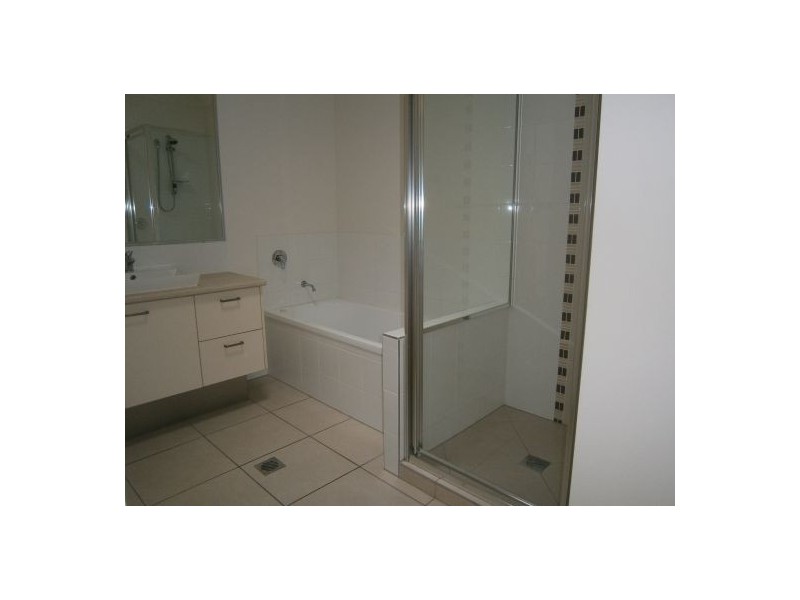 001/137 Duffield Rd, Kallangur QLD 4503