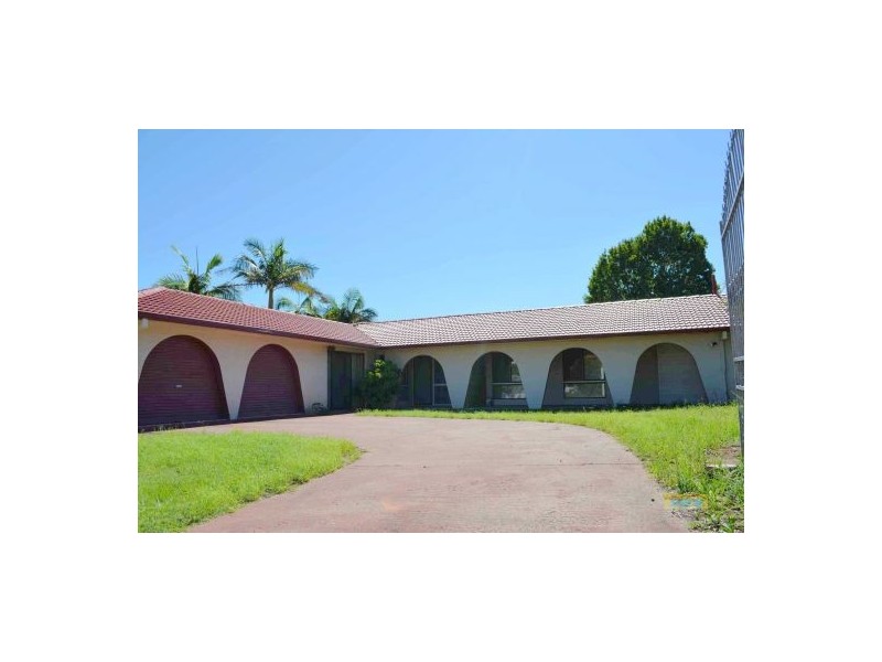 404 Warrigal Road, Eight Mile Plains QLD 4113