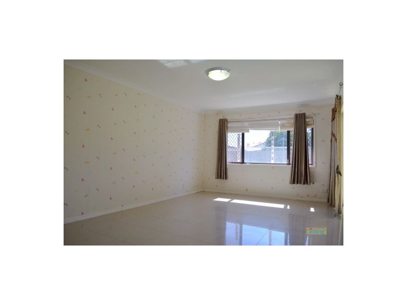 404 Warrigal Road, Eight Mile Plains QLD 4113