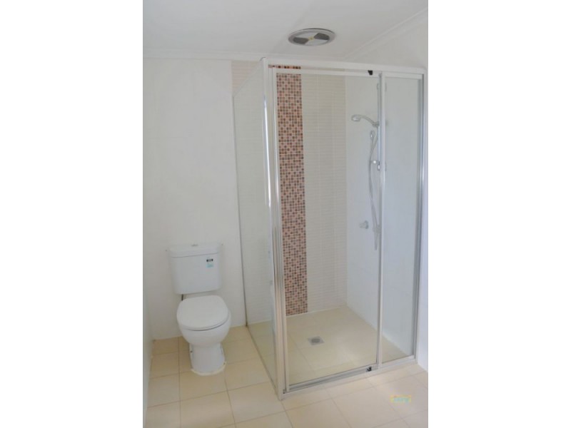 404 Warrigal Road, Eight Mile Plains QLD 4113