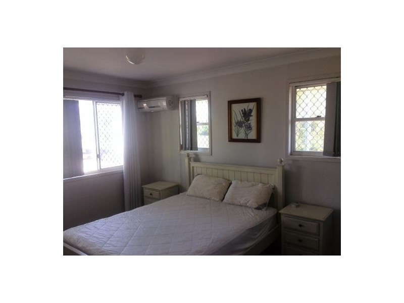 unit 27 /20 Huth Street, Labrador QLD 4215