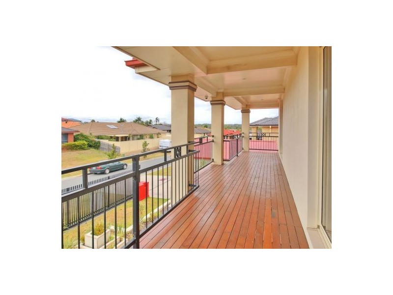 16 Cornell CL, Regents Park QLD 4118