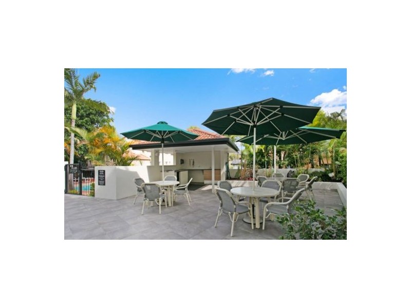 452 452 marine parade, Biggera Waters QLD 4216