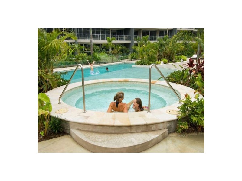 2 Activa Way, Hope Island QLD 4212