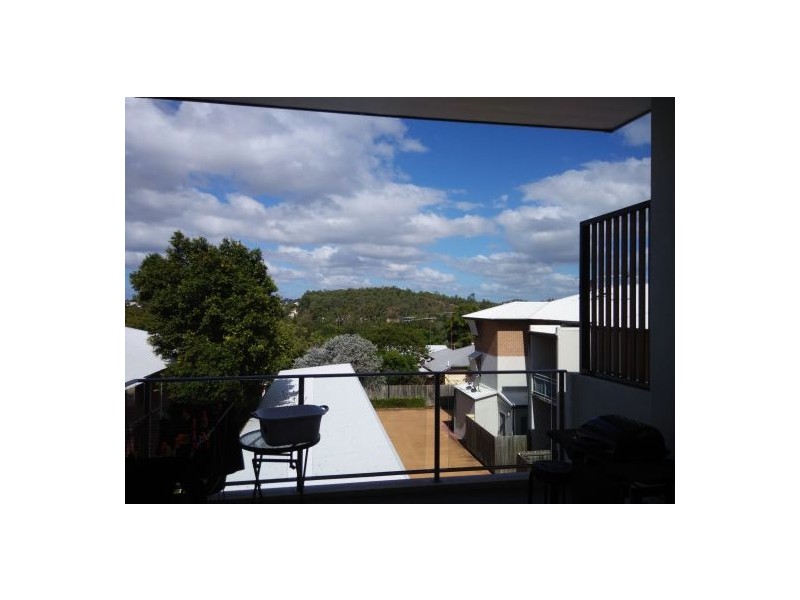 U19 62 Waldheim Street, Annerley QLD 4103