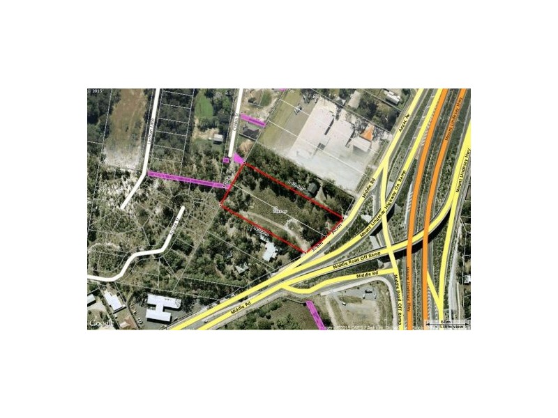 17 Middle Rd, Hillcrest QLD 4118