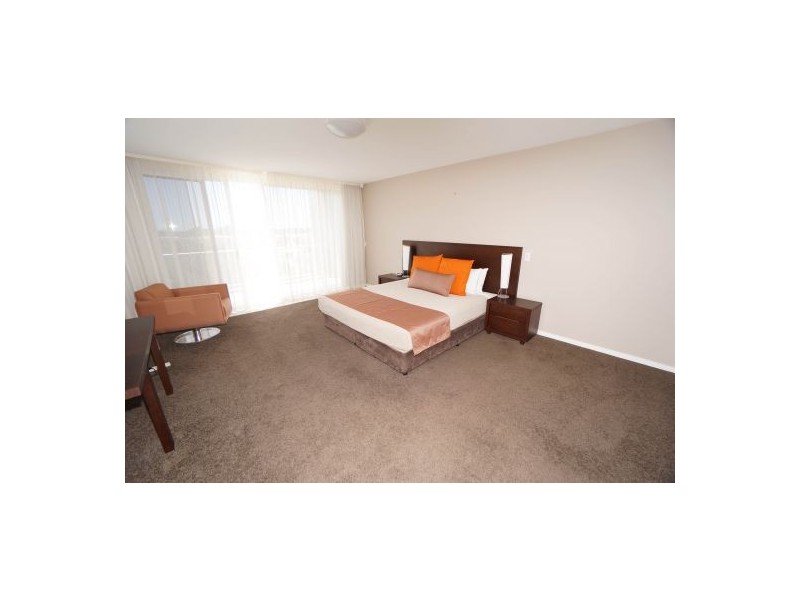 2 Activa Way, Hope Island QLD 4212