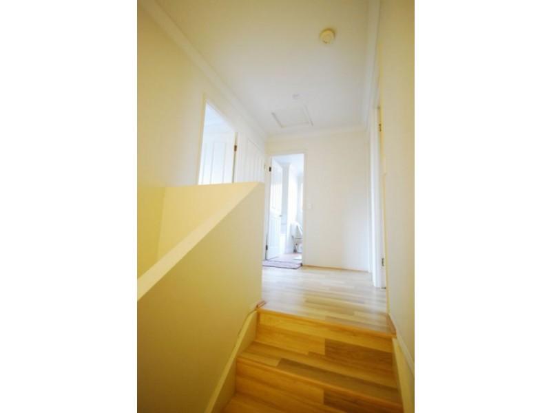 8 Manor Street, Eight Mile Plains QLD 4113