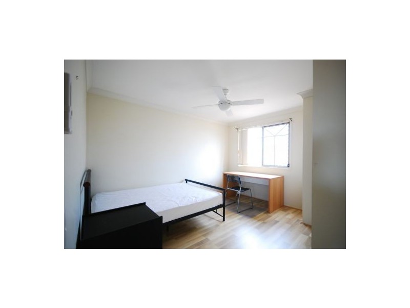 8 Manor Street, Eight Mile Plains QLD 4113