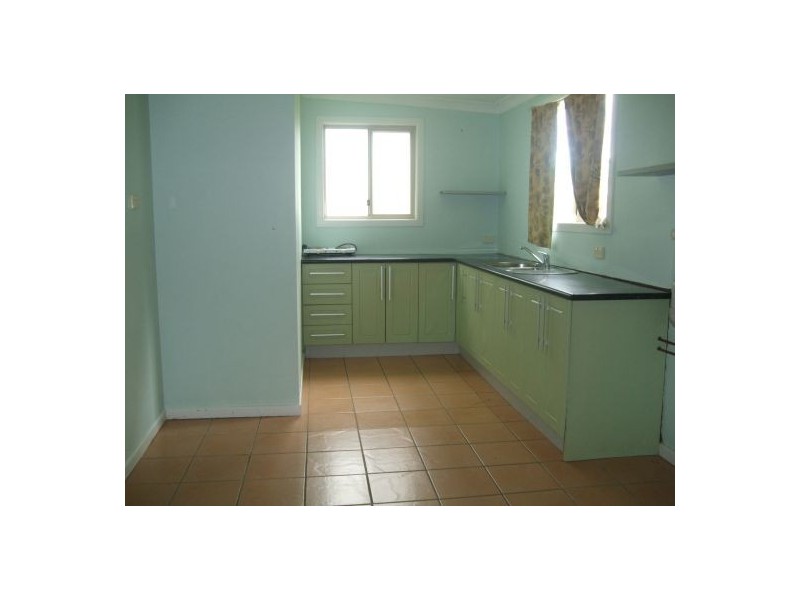 12 THIRD AVENUE, Marsden QLD 4132