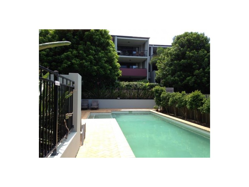 15 Lindwall St, Upper Mount Gravatt QLD 4122