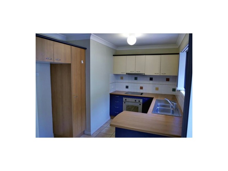 8. Buckingham Place, Eight Mile Plains QLD 4113