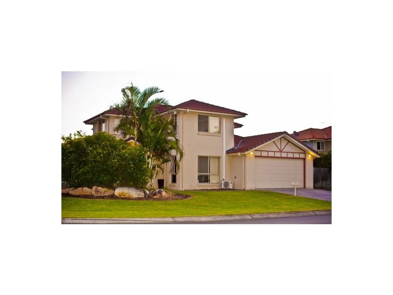 18 Karajini Crescent, Parkinson QLD 4115