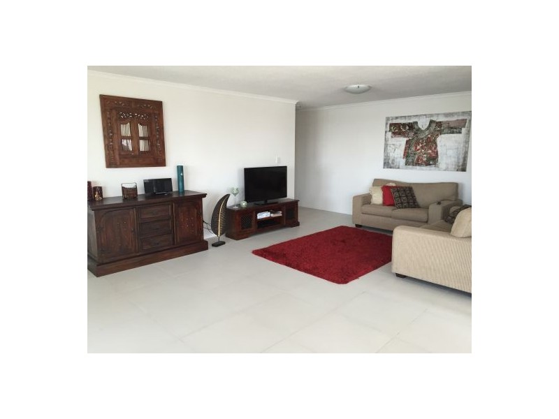 77 Brighton parade, Southport QLD 4215