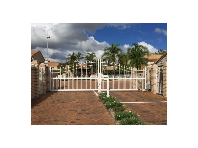 15 MAGELLAN RD, Springwood QLD 4127
