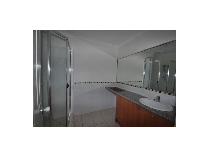 15/9 Pamela Place, Kenmore QLD 4069