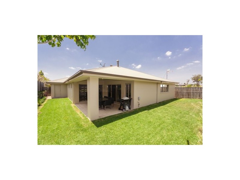 4 Rainlily Cres, Upper Coomera QLD 4209