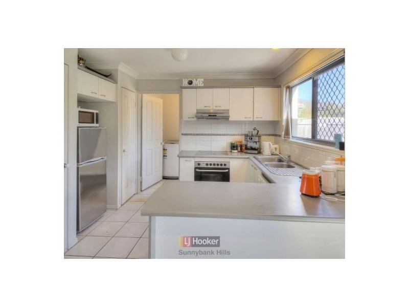 42/1 Daintree drive, Parkinson QLD 4115