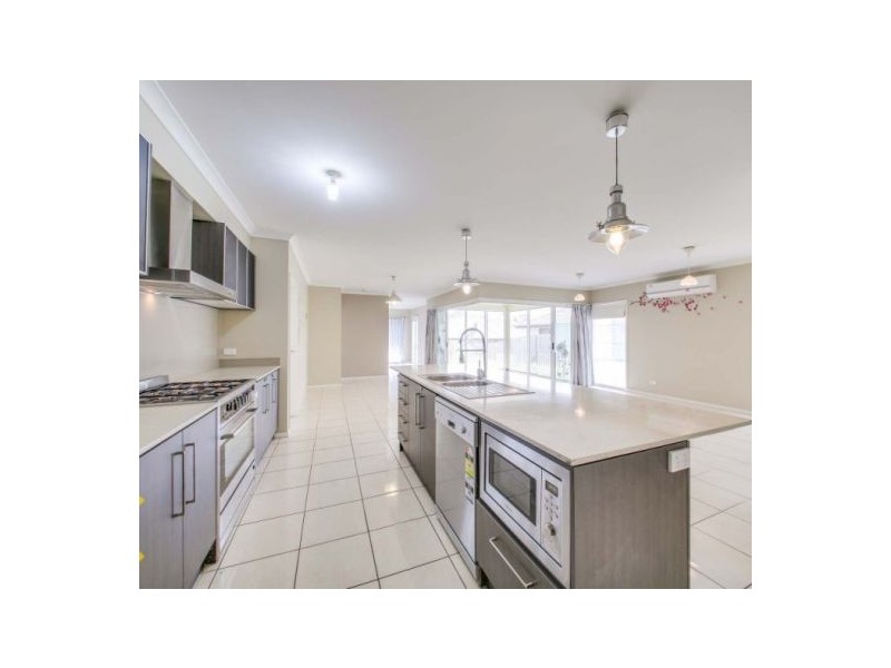 7 Colebrook Crescent, Doolandella QLD 4077