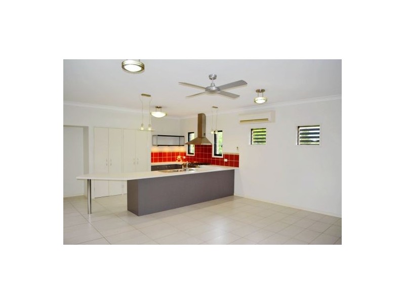 48 Juniper Circuit, Stretton QLD 4116