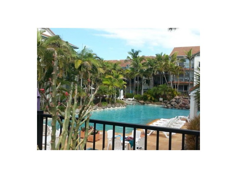 164 7 Redondo AV, Miami QLD 4220