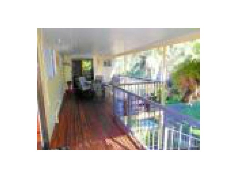 50 Woomera Crescent, Southport QLD 4215