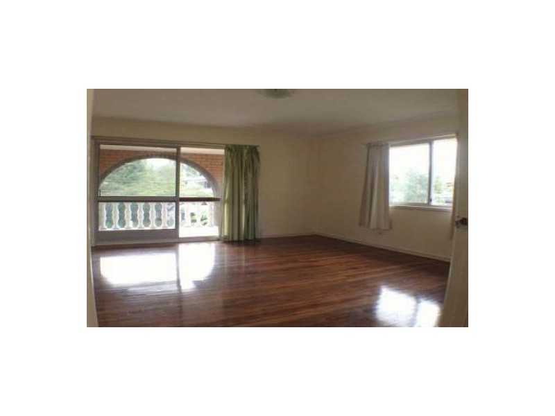 4. Elizabeth St, Toowong QLD 4066