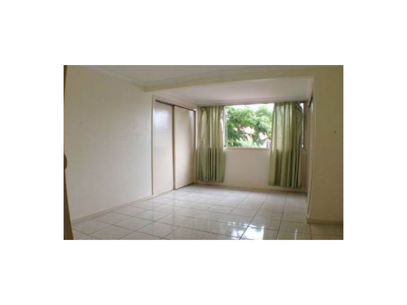 4. Elizabeth St, Toowong QLD 4066