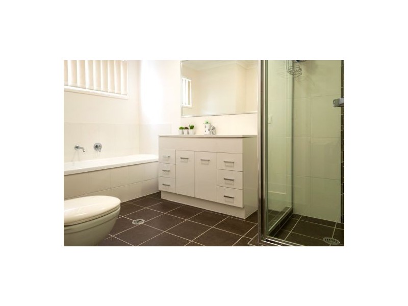 422 benhiam St, Calamvale QLD 4116