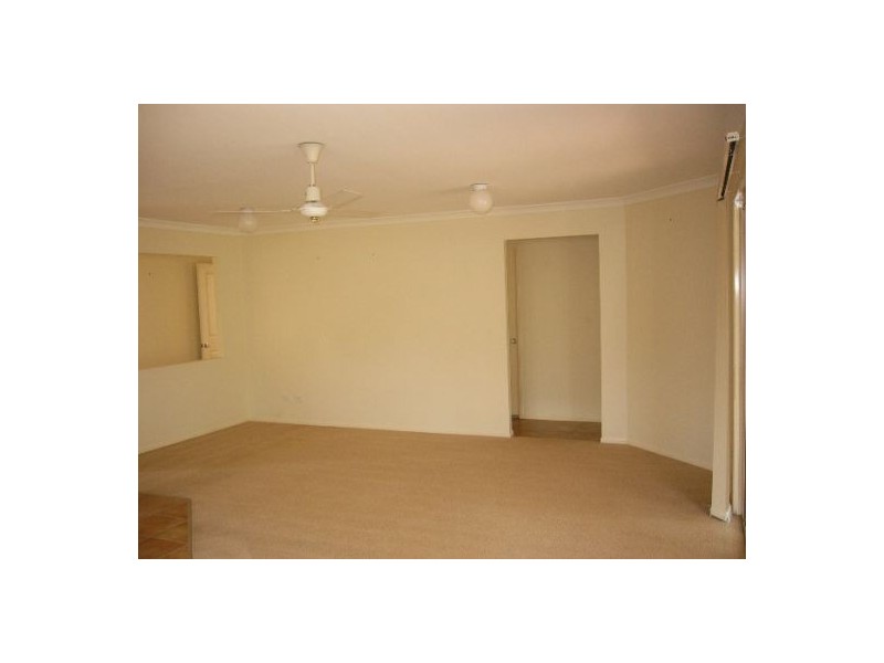 67. Manchester Street, Eight Mile Plains QLD 4113