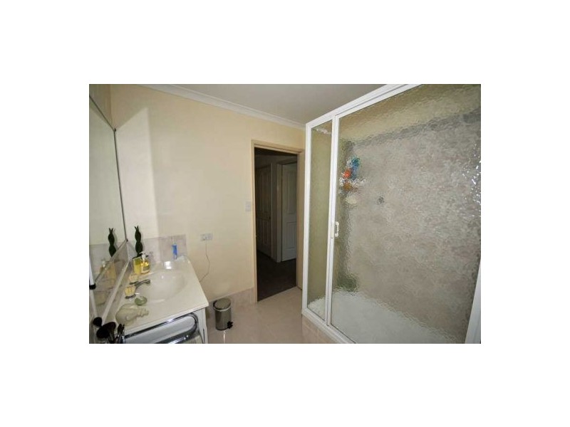 U18 /99 Barbaralla Drive, Springwood QLD 4127