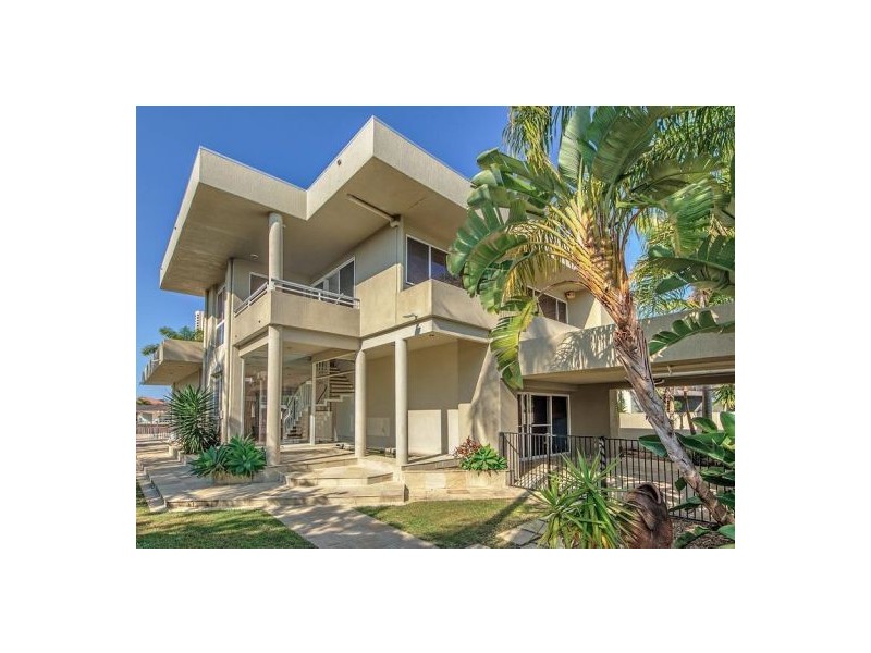9 Midshipman Court, Surfers Paradise QLD 4217